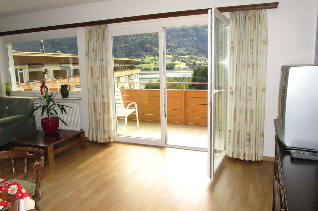 Kaspar Haus Kmb Seeblick Appartement Am Ossiacher See Mit Direktem Seezugang, Hallenbad Bodensdorf Exterior photo